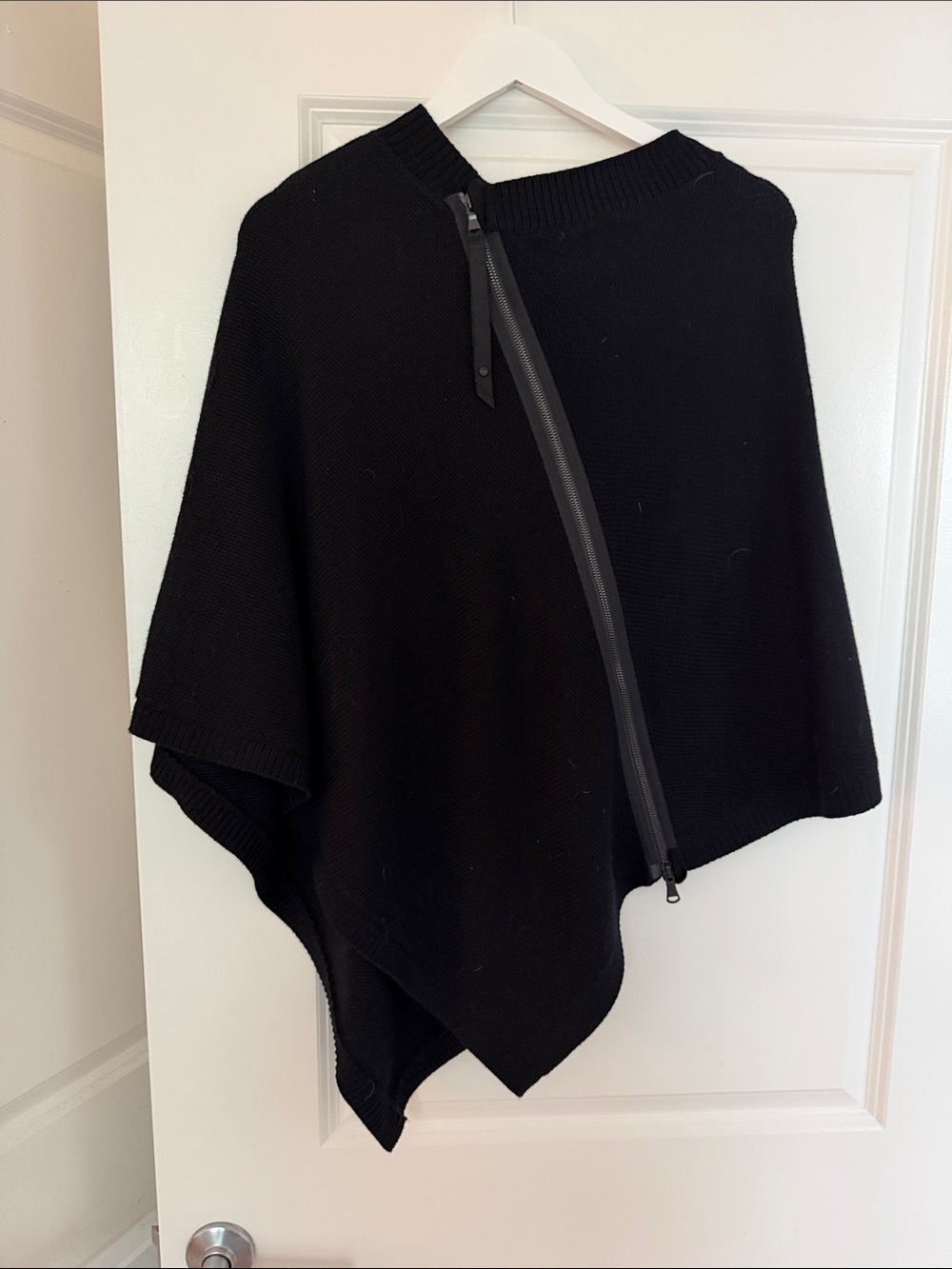 Lululemon Black Asymmetric Zip Poncho Sweater - Women